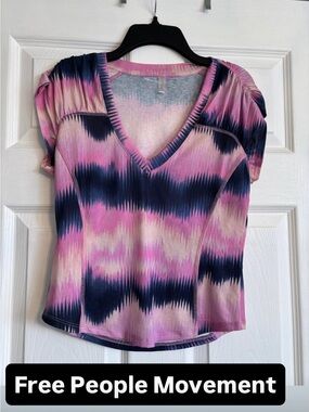 Free People Women's Pink & Navy V-Neck Short Sleeve Top
